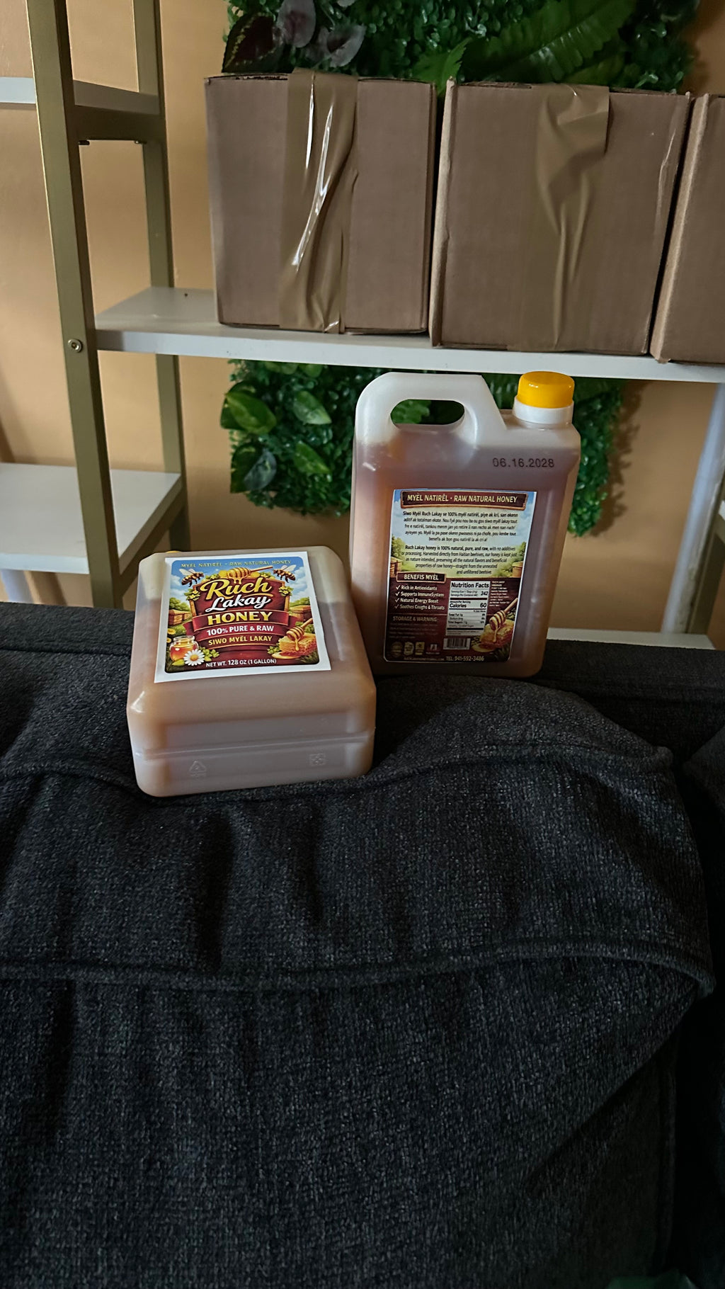 Raw Natural Honey – 1 Gallon | Pure & Unfiltered